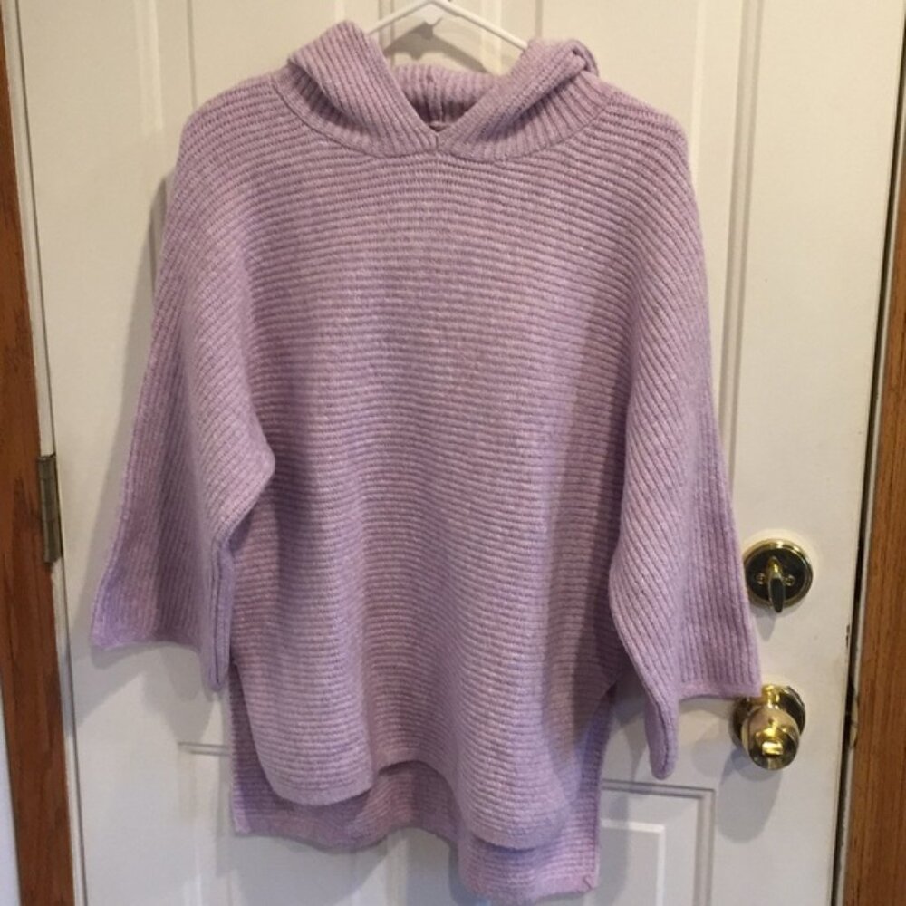 Old Navy Lavender Hooded Sweater Size Medium NWT